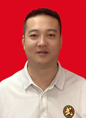 邹文.jpg